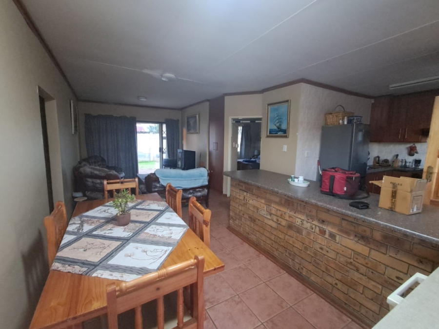 To Let 3 Bedroom Property for Rent in Langenhovenpark Free State